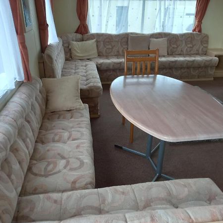 Holiday Home In Lyons Robin Hood Holiday Park Meliden Экстерьер фото