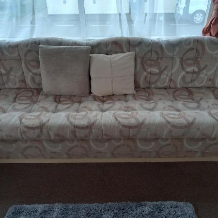 Holiday Home In Lyons Robin Hood Holiday Park Meliden Экстерьер фото