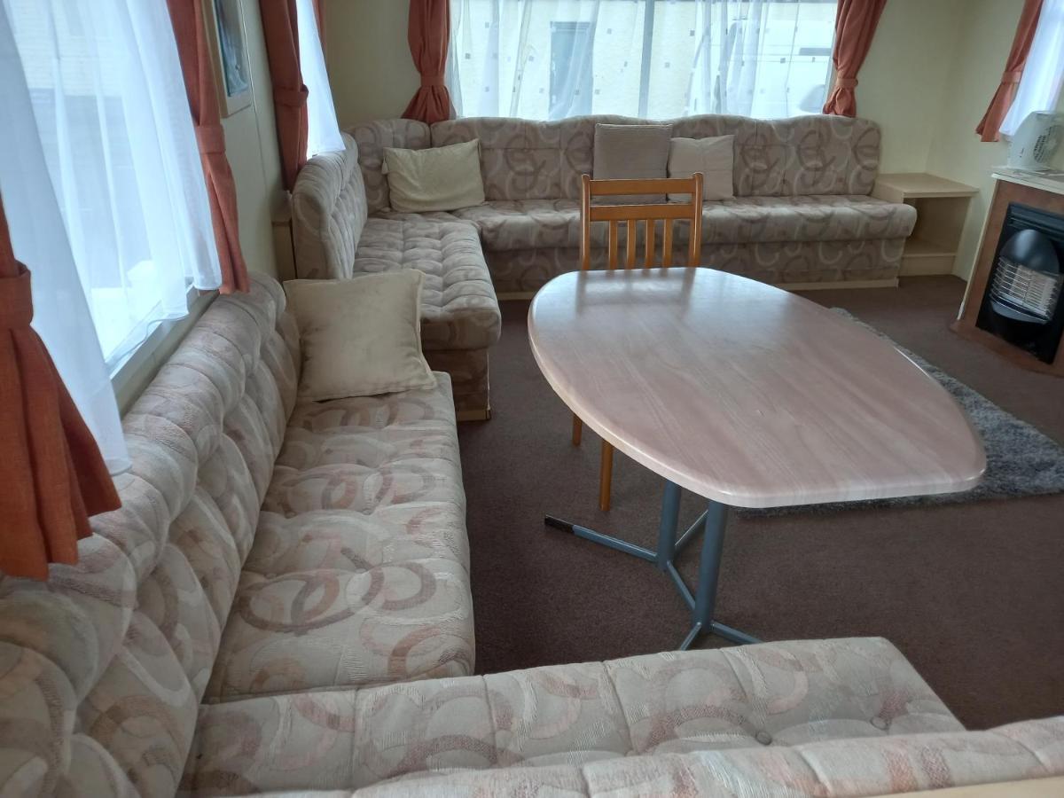 Holiday Home In Lyons Robin Hood Holiday Park Meliden Экстерьер фото