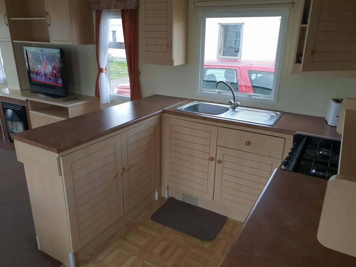 Holiday Home In Lyons Robin Hood Holiday Park Meliden Экстерьер фото