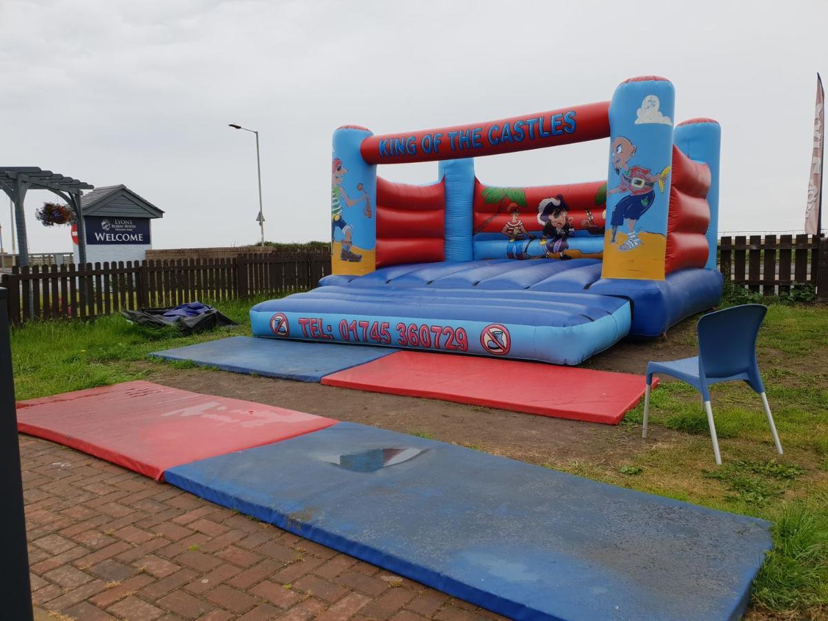 Holiday Home In Lyons Robin Hood Holiday Park Meliden Экстерьер фото